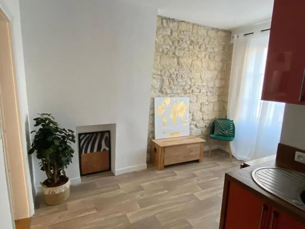 Quiet Apartment In Paris Center 0*,  Francie